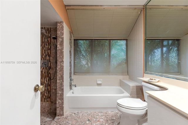 9360 S Chelsea Dr S, Plantation, FL 33324