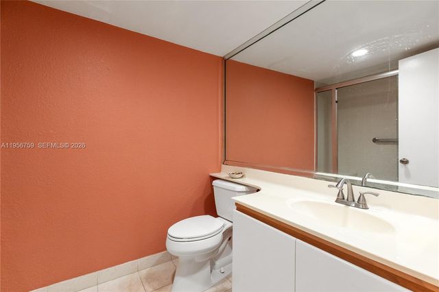 9360 S Chelsea Dr S, Plantation, FL 33324