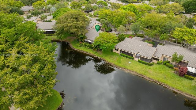 9360 S Chelsea Dr S, Plantation, FL 33324