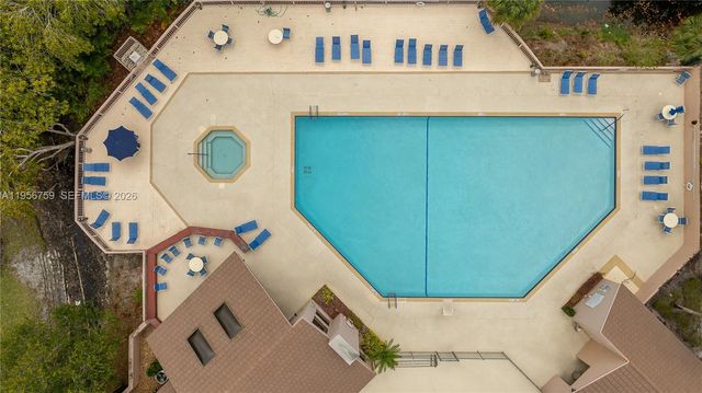 9360 S Chelsea Dr S, Plantation, FL 33324