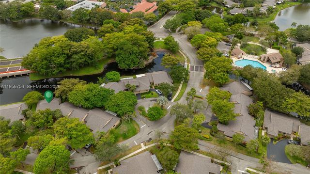 9360 S Chelsea Dr S, Plantation, FL 33324