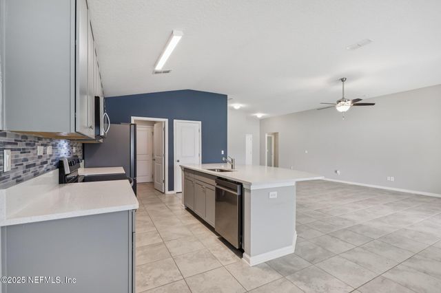 4819 MORNING RISE Circle, Jacksonville, FL 32218