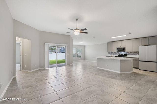 4819 MORNING RISE Circle, Jacksonville, FL 32218