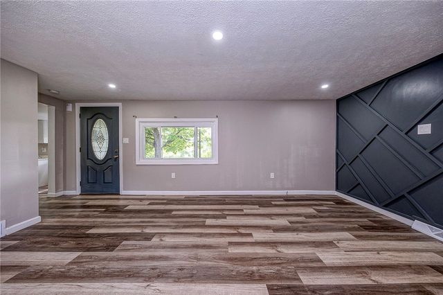 115 Klein St, Chippewa Twp, PA 15010