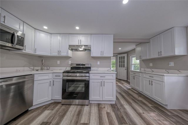 115 Klein St, Chippewa Twp, PA 15010