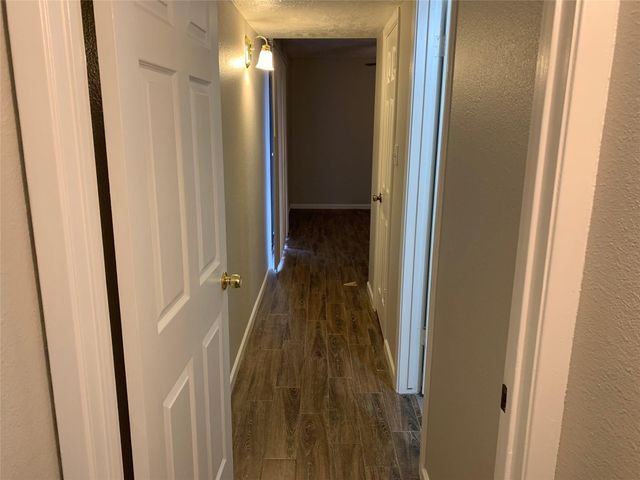 6401 Deihl Road 704, Houston, TX 77092