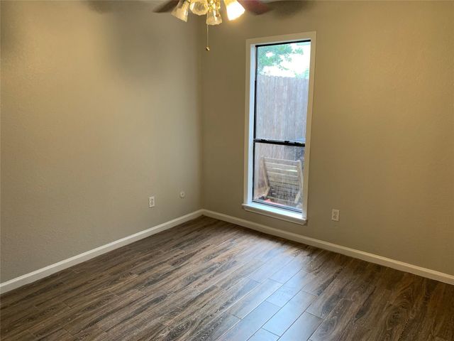 6401 Deihl Road 704, Houston, TX 77092