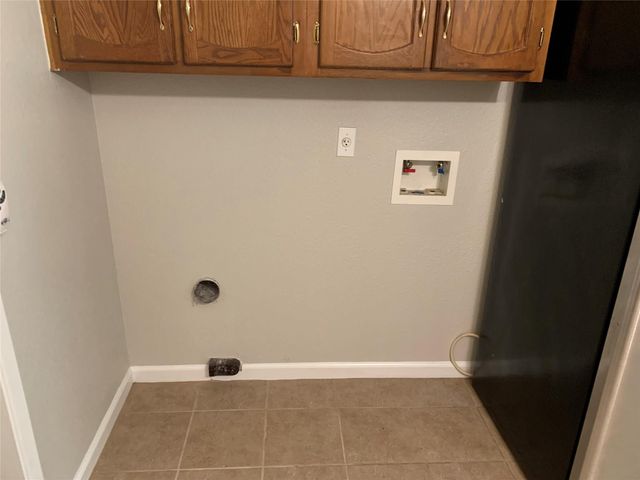 6401 Deihl Road 704, Houston, TX 77092