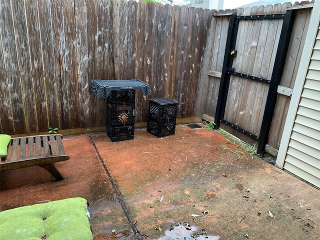 6401 Deihl Road 704, Houston, TX 77092
