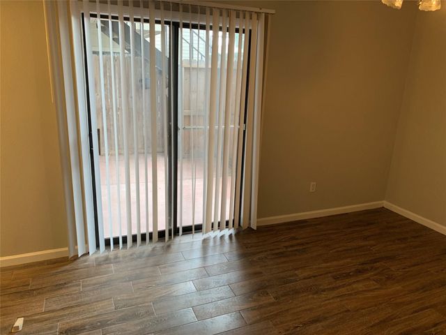 6401 Deihl Road 704, Houston, TX 77092