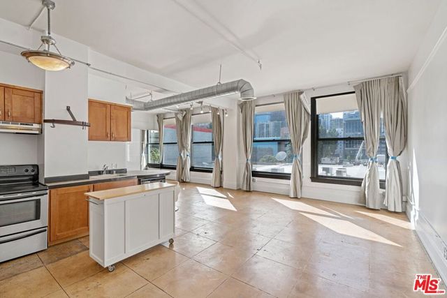 108 W 2nd Street 311, Los Angeles, CA 90012