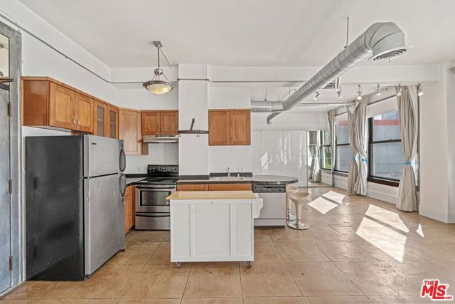 108 W 2nd Street 311, Los Angeles, CA 90012