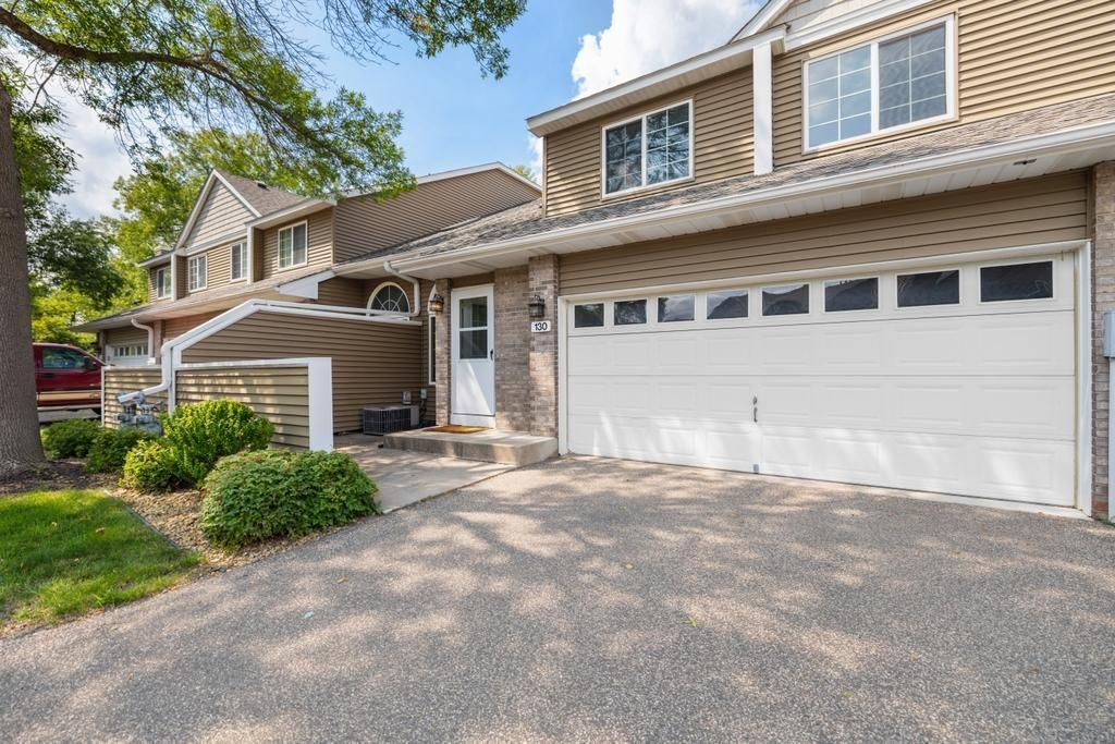 130 Primrose Court, Vadnais Heights, MN 55127