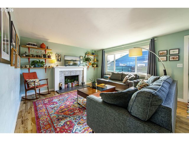 2274 CENTENNIAL Blvd, Springfield, OR 97477