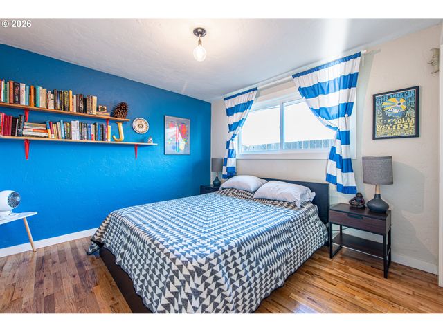 2274 CENTENNIAL Blvd, Springfield, OR 97477