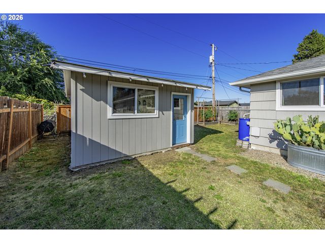 2274 CENTENNIAL Blvd, Springfield, OR 97477