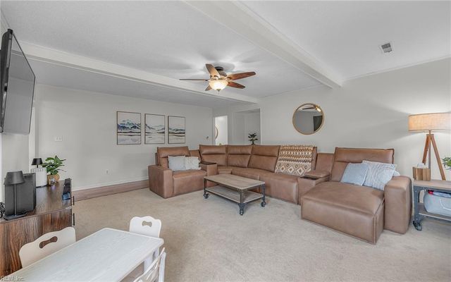 545 Prince Of Wales DR, Virginia Beach, VA 23452