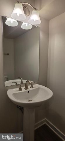 105 BOONE CT, Winchester, VA 22602