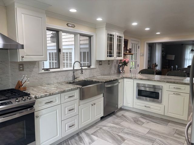 145 Concord Road, Wayland, MA 01778