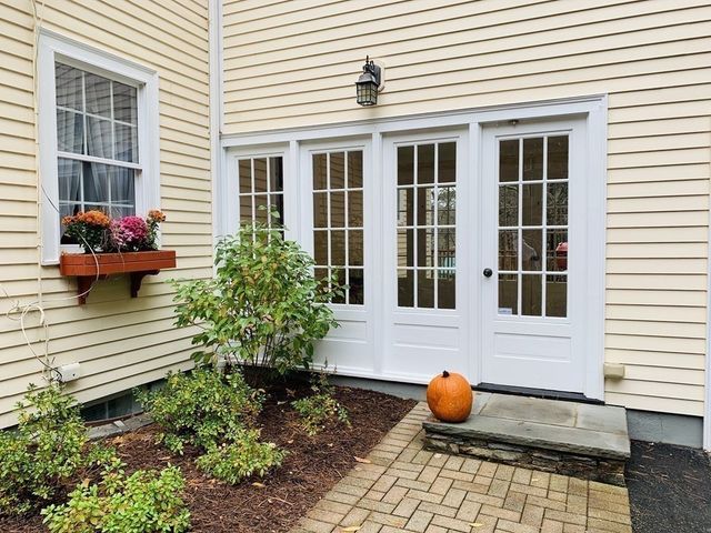 145 Concord Road, Wayland, MA 01778
