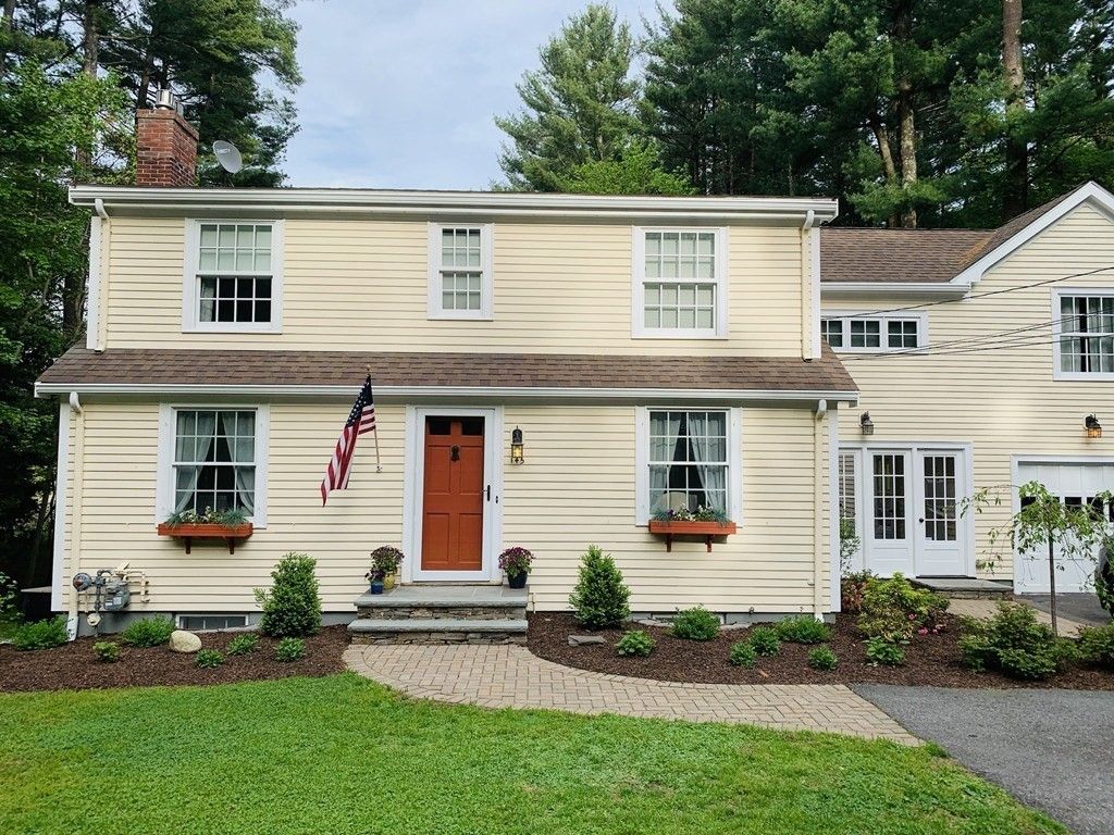 145 Concord Road, Wayland, MA 01778