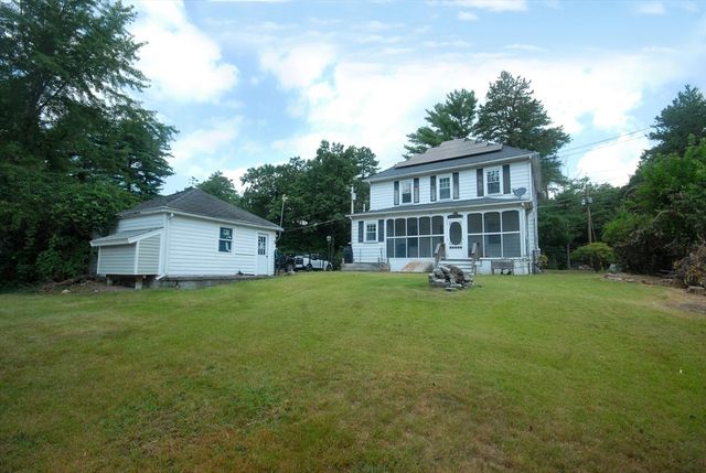 10 Brook St, Ayer, MA 01432