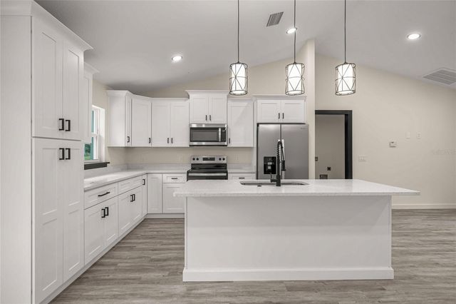 4056 SW 156TH COURT, Ocala, FL 34481