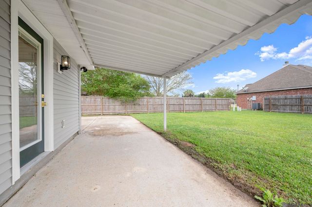 7367 Cherrydale Dr, Denham Springs, LA 70706