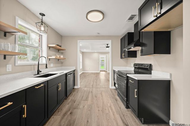 7367 Cherrydale Dr, Denham Springs, LA 70706