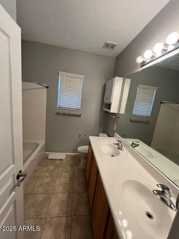 10618 W LONE CACTUS Drive, Peoria, AZ 85382