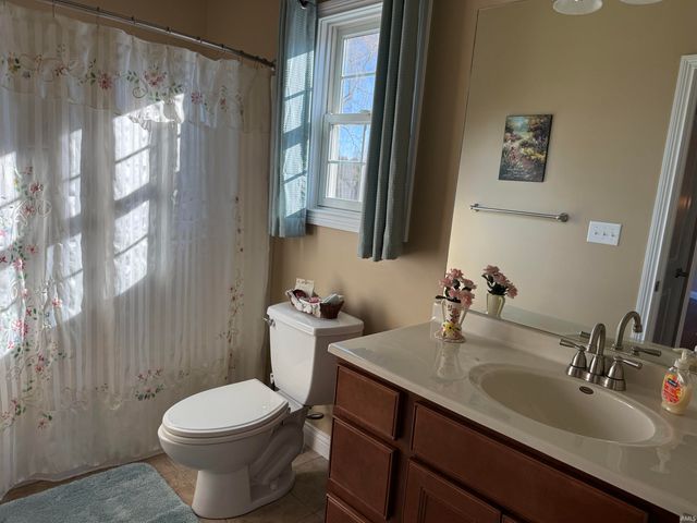 4265 S Mallard Court, Bloomington, IN 47403