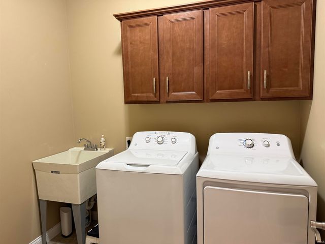 4265 S Mallard Court, Bloomington, IN 47403