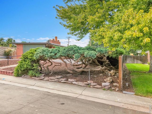 4677 E Hampden Avenue, Denver, CO 80222
