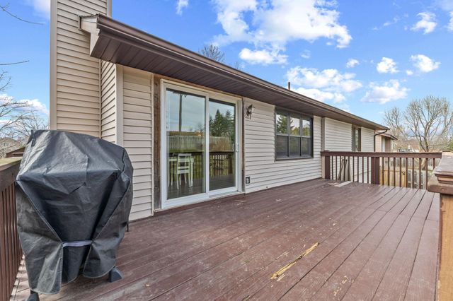 4290 Fox Ridge Road, Eagan, MN 55122