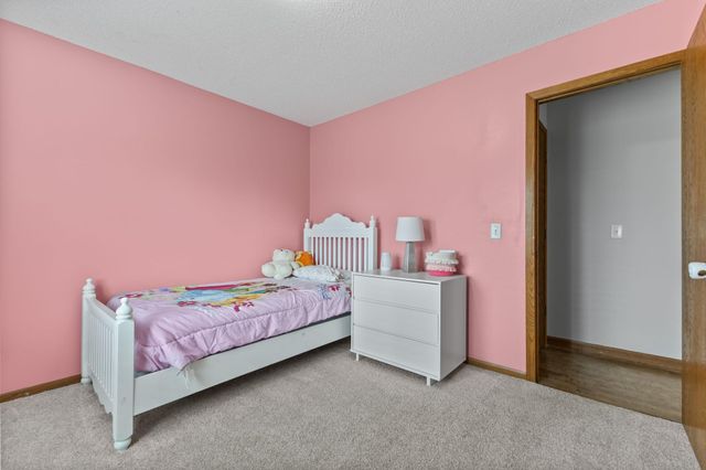 4290 Fox Ridge Road, Eagan, MN 55122