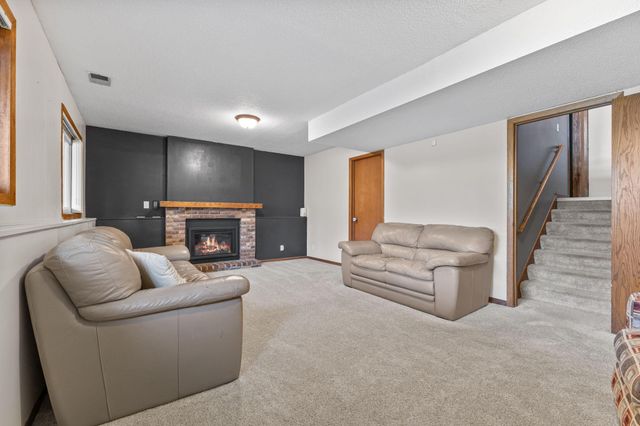 4290 Fox Ridge Road, Eagan, MN 55122