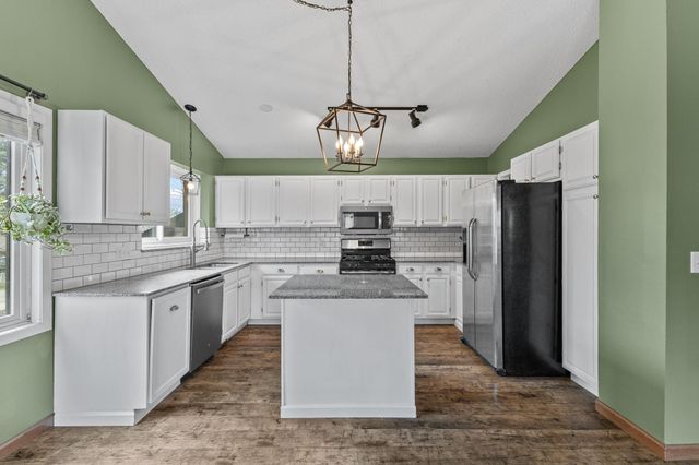 4290 Fox Ridge Road, Eagan, MN 55122