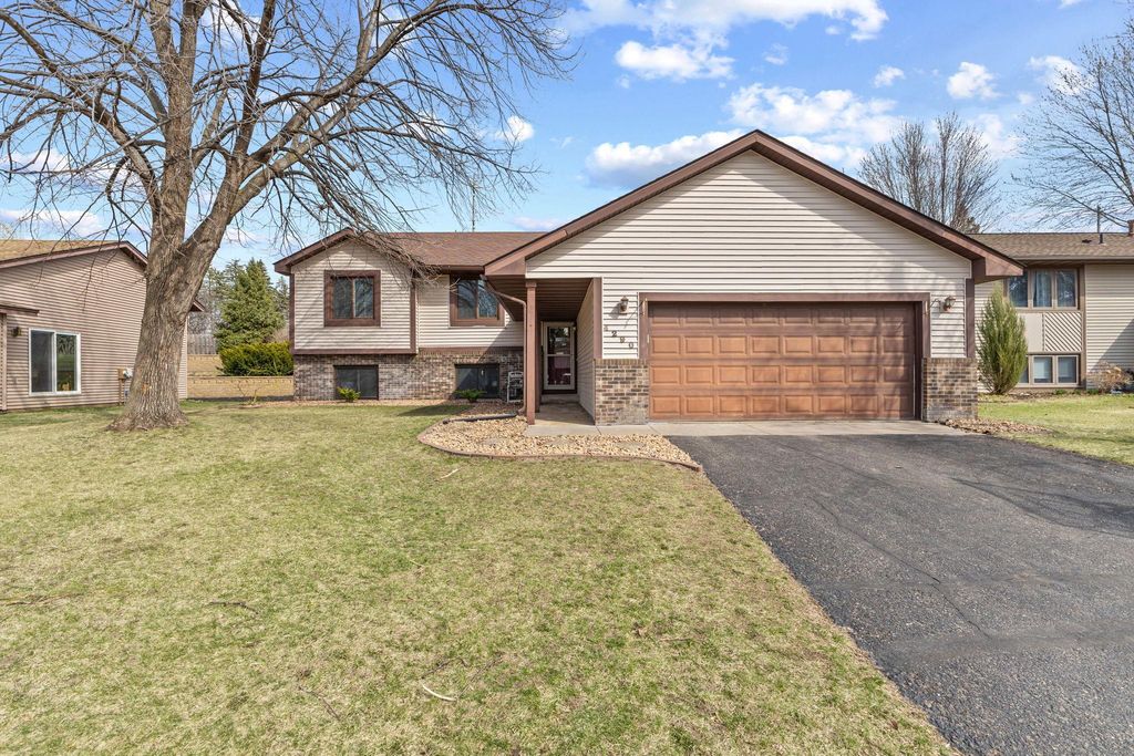 4290 Fox Ridge Road, Eagan, MN 55122