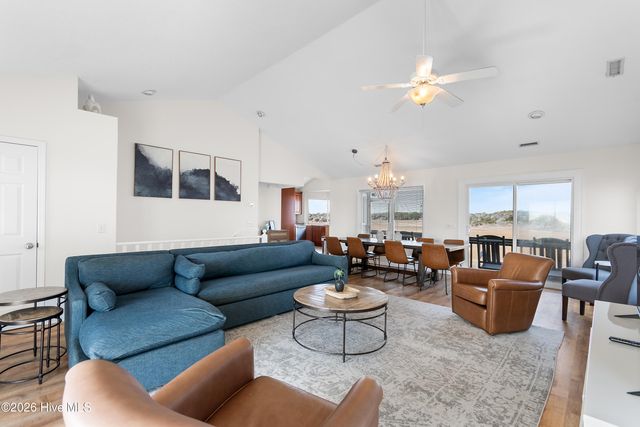 708 Ocean Boulevard W, Supply, NC 28462