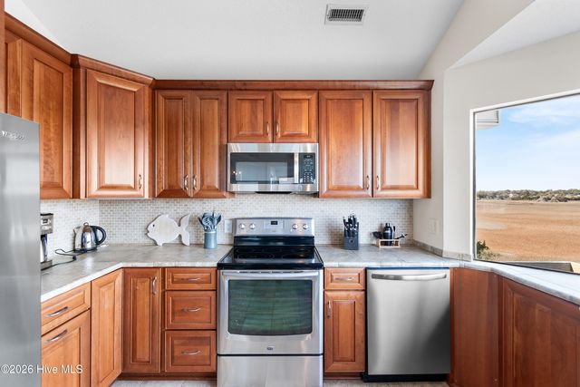 708 Ocean Boulevard W, Supply, NC 28462