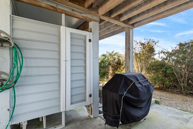 708 Ocean Boulevard W, Supply, NC 28462