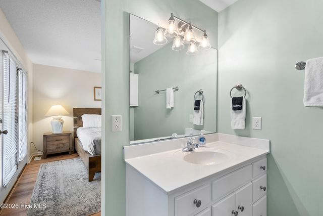 708 Ocean Boulevard W, Supply, NC 28462