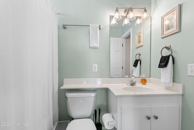 708 Ocean Boulevard W, Supply, NC 28462