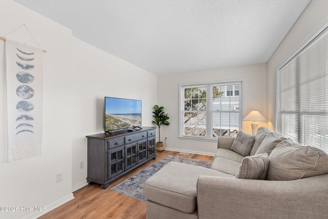 708 Ocean Boulevard W, Supply, NC 28462