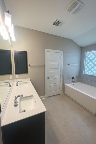 4600 Colmar DR, Manor, TX 78653