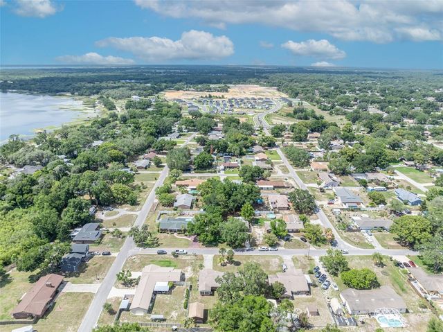 9830 BUNKER ROAD, Leesburg, FL 34788
