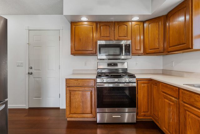 509 Crestwood Drive, Champaign, IL 61822