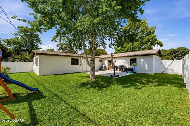 2015 Brian Avenue, South Daytona, FL 32119
