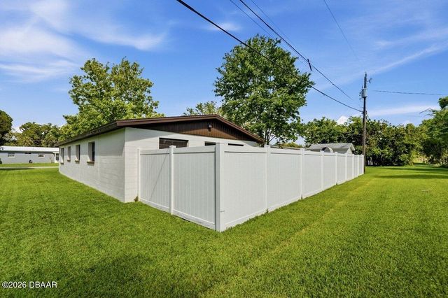 2015 Brian Avenue, South Daytona, FL 32119