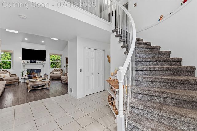 52279 Matterhorn Drive, Macomb Township, MI 48042